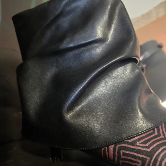 HANDCRAFTED Upcycled Faux Leather Black Boots HANDPAINTED Kitten Heel Ankle Shoe - Picture 4 of 17